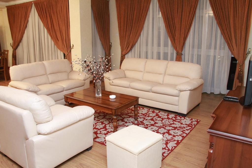 Solmile Family Guest House แอดดิสอาบาบา ภายนอก รูปภาพ
